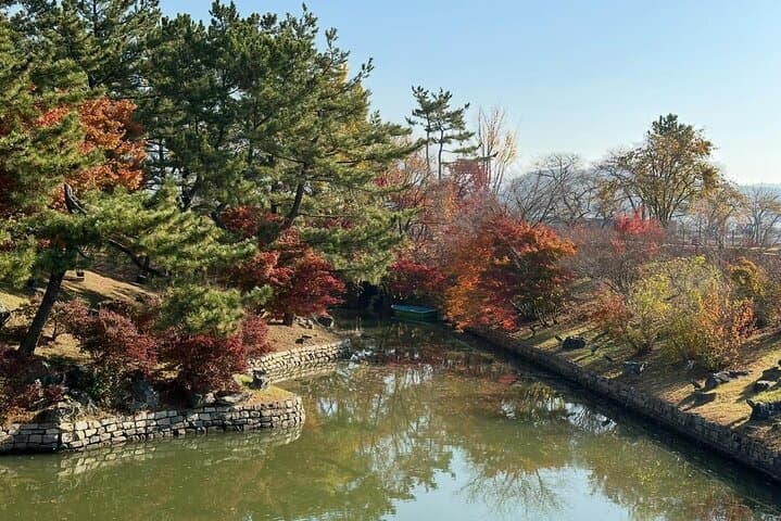 Explore Gyeongju: Interactive Storytelling at Donggung Palace & Wolji Pond photo 5