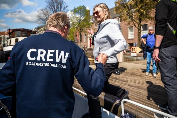 Amsterdam Open-Boat Canal Cruise with Live Guide & Two Drinks photo 3