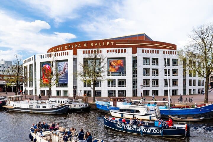 Amsterdam Open-Boat Canal Cruise with Live Guide & Two Drinks photo 4