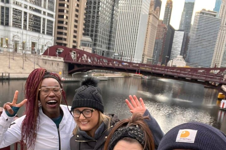 Chicago Riverwalk Architecture Walking Tour: Discover the Skyline on Foot photo 2