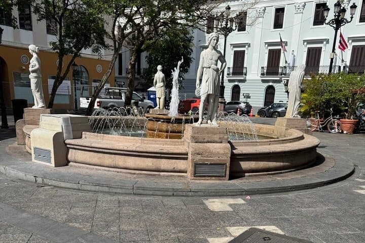 Old San Juan Murder Mystery Walking Game: 4-Hour Interactive City Scavenger Hunt photo 3