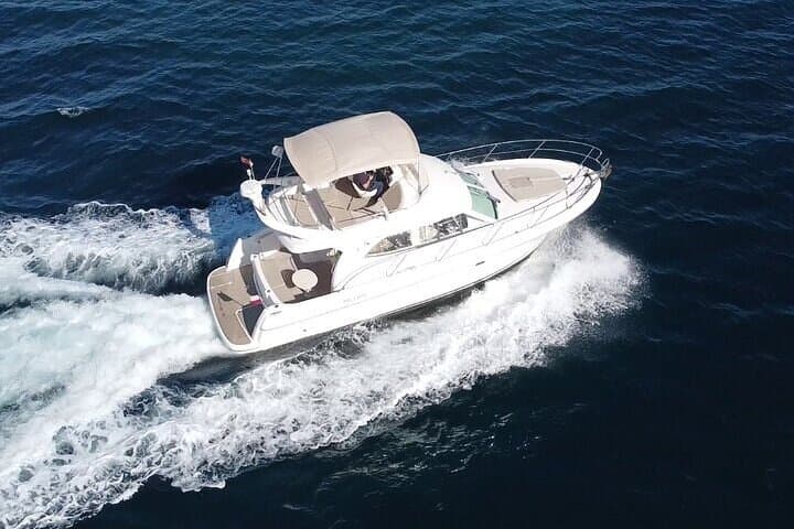 Private 2-Hour Boat Charter in Alicante: Coastline Cruise & Views of Tabarca photo 1