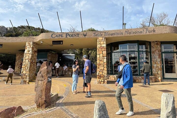 Full-Day Cape Peninsula Drive: Bo-Kaap, Seals, Penguins & Cape Point photo 2