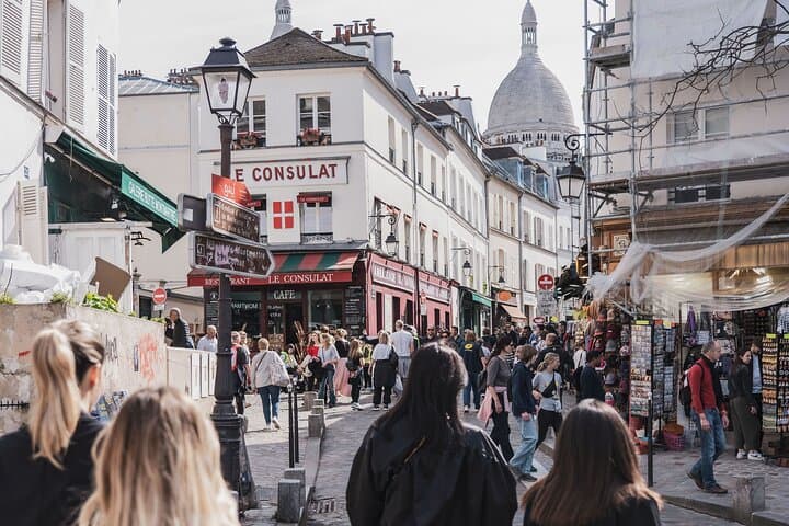 Explore Paris in a Vintage Van: Private Retro Tour of Paris Landmarks photo 4