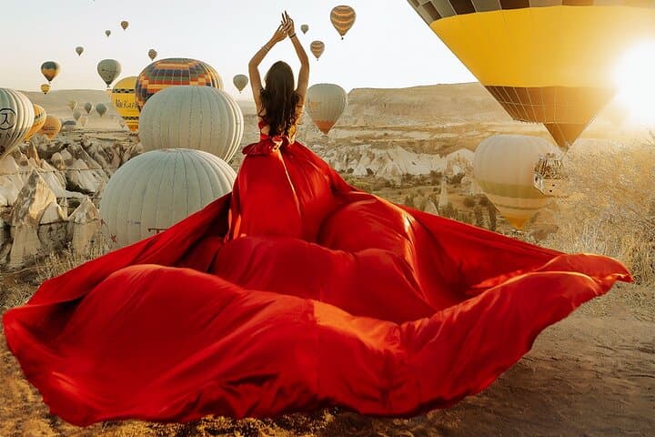 Cappadocia Magic: Epic Balloon Photo Session at Sunrise in Göreme photo 2