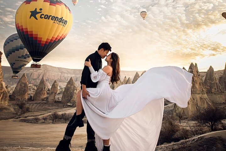 Cappadocia Magic: Epic Balloon Photo Session at Sunrise in Göreme photo 4