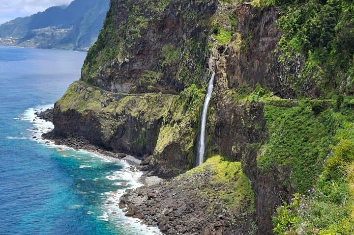 Madeira West Coast Tour: Cape Girão, Paul da Serra & Porto Moniz Natural Pools photo 4