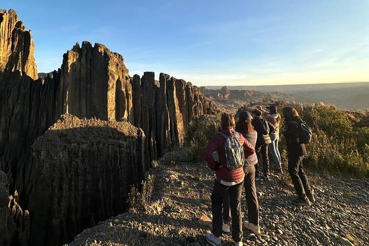Sunrise Hike and Cable Cars: La Paz Day Tour through Animas Valley