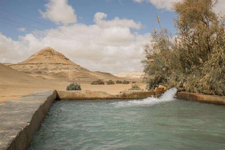 White & Black Desert Overnight: 2-Day Farafra Camping Expedition from Cairo photo 5
