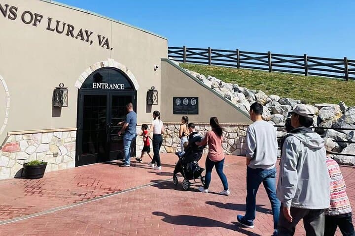 Luray Caverns & Skyline Drive Day Tour from Washington DC photo 6