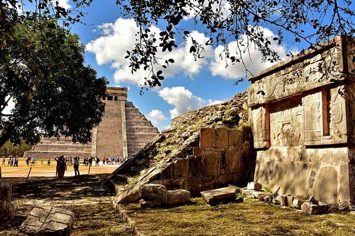Chichen Itza and Cenote Adventure: Guided Tour, Cenote Swim & Traditional Lunch photo 4