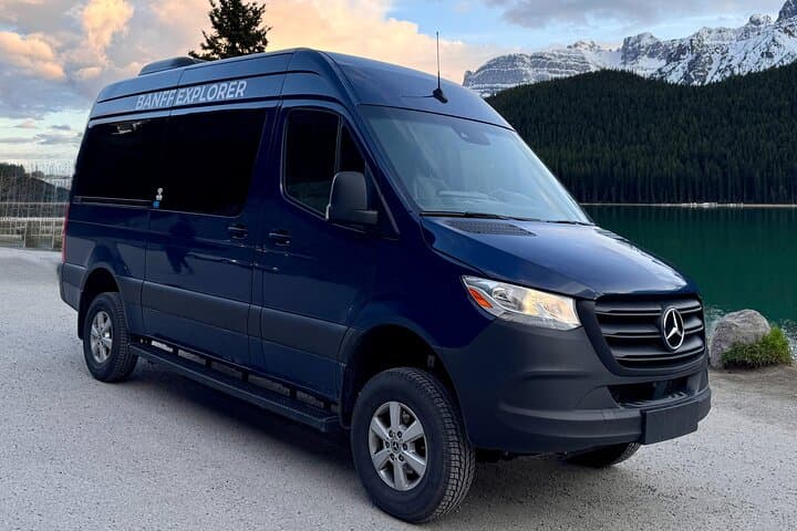 Private Banff & Yoho Day Tour — Lake Louise, Moraine Lake & Emerald Lake Guide photo 2