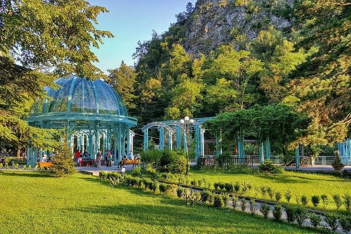Bakuriani and Borjomi Winter Wonderland: Day Trip from Tbilisi photo 3