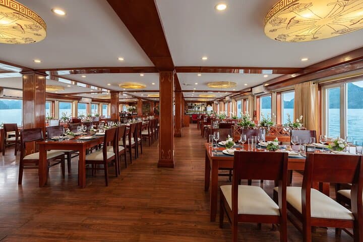Amanda Premier Cruise: All-Inclusive 2D1N Ha Long Bay Cruise with Kayaking & Caves photo 4