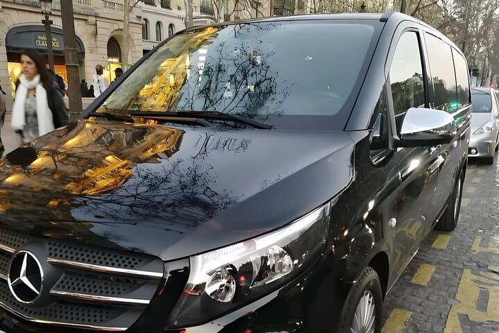 Sea-Tac Private Airport Transfer: Seamless Pickup from SEA to Seattle Area Hotels photo 4