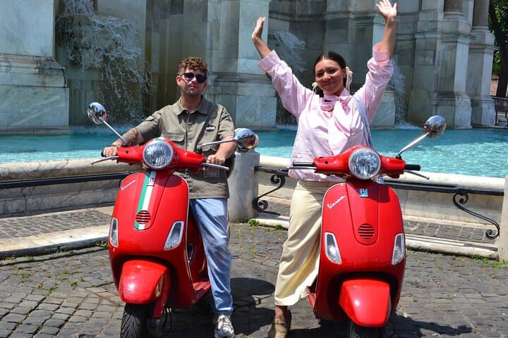 Rome Vespa Tour: Gianicolo Views, Pantheon Gelato & Traditional Roman Meal photo 6