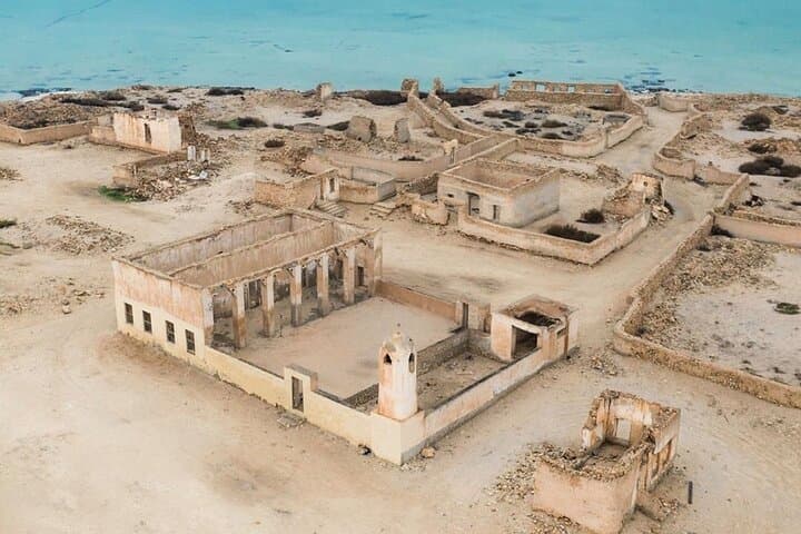 North Qatar Day Tour: Al Zubarah Fort, Purple Island & Al Thakhira Mangroves photo 4