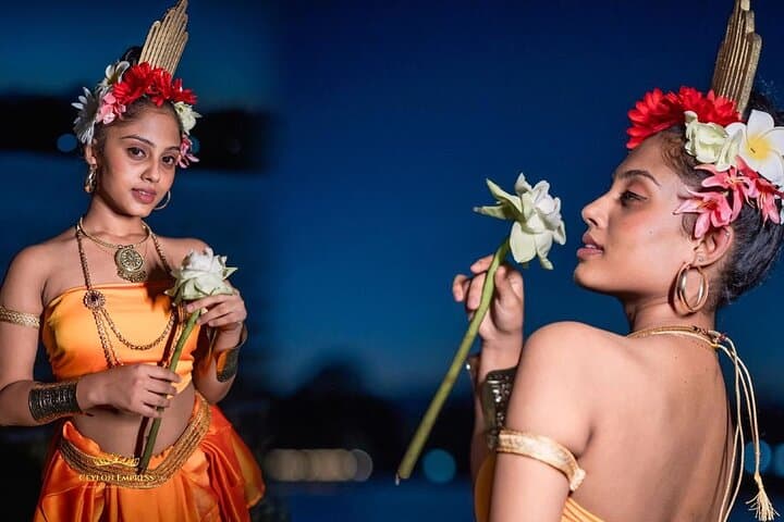 Sigiriya Traditional Dress Up & Cultural Photography Experience photo 2