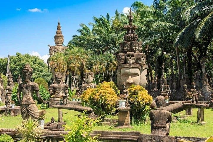 Vientiane by Bike: Full-Day Private Tour to That Luang & Buddha Park photo 3