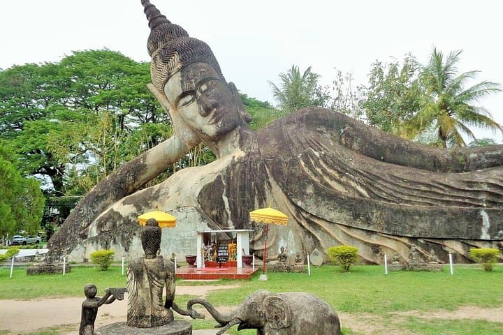 Vientiane in a Day: Private Tour to Buddha Park, Pha That Luang & Wat Si Saket photo 4