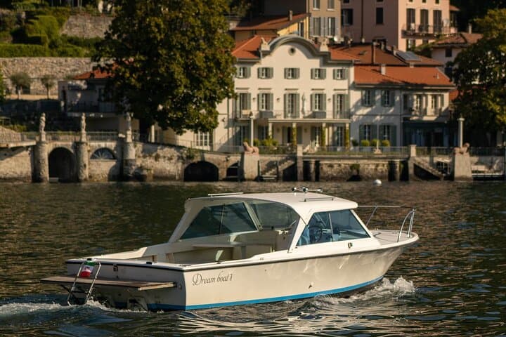 Private Two-Hour Boat Tour on Lake Como — Villas, Villages & Swimming photo 2