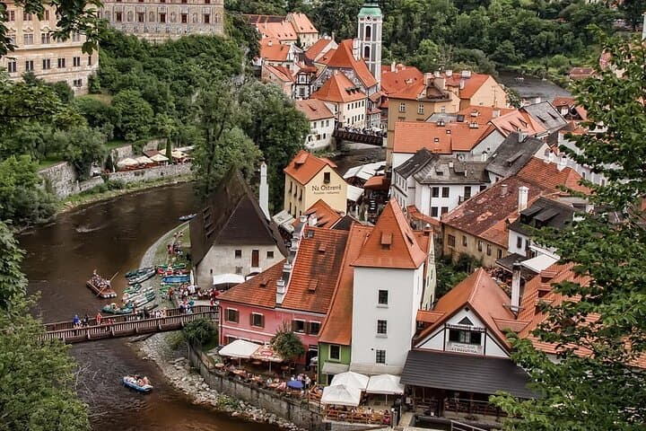 Private Day Trip to Cesky Krumlov from Prague: Castle, Cobblestones & Vltava Views photo 4