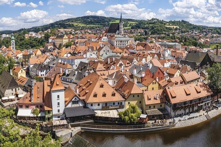Private Day Trip to Cesky Krumlov from Prague: Castle, Cobblestones & Vltava Views photo 6