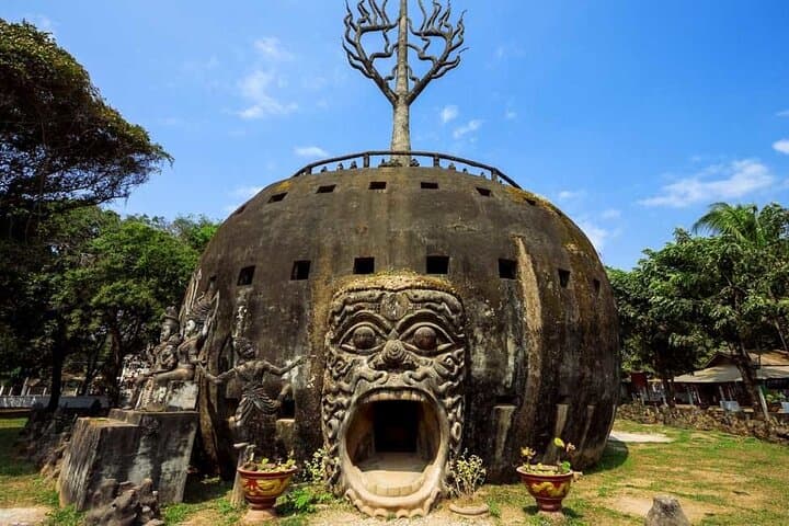 Vientiane Highlights: Wat Sisaket, Pha That Luang & Buddha Park Day Tour photo 5