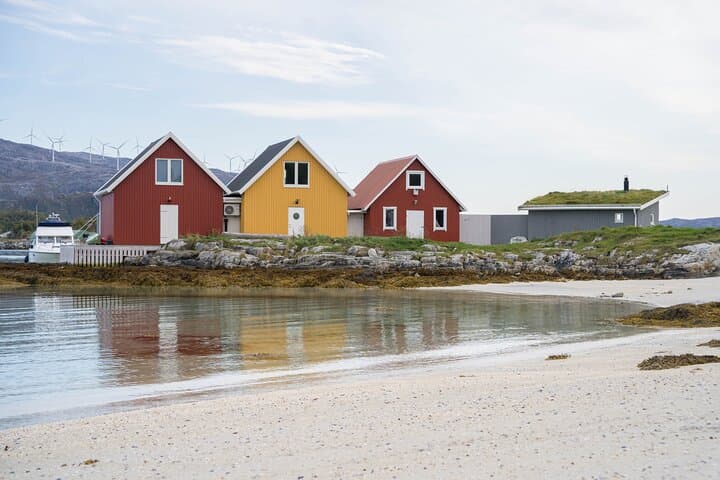 Tromsø Fjord Tour to Sommarøy in Spanish — Midnight Sun & Arctic Culture