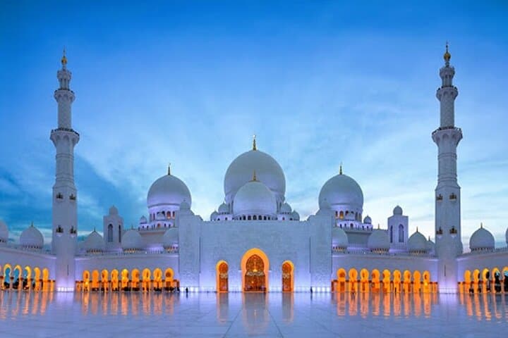 Abu Dhabi in a Day: Grand Mosque, Louvre & Yas Island Highlights photo 5
