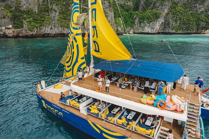 Krabi Luxury Catamaran Sunset Cruise to Hong Island