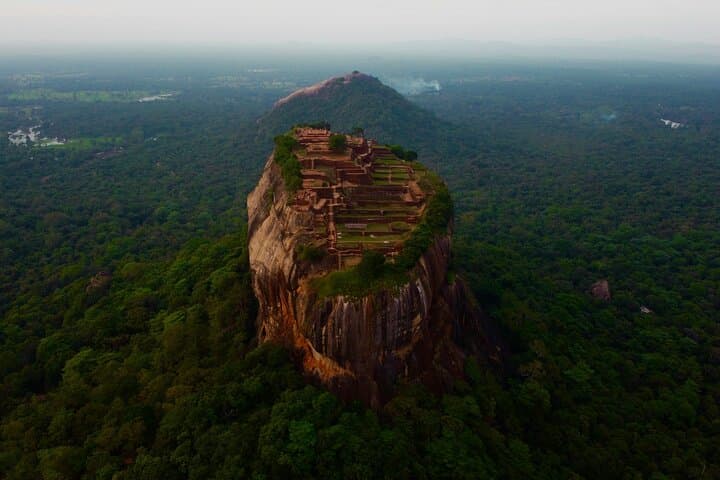 7-Day Guided Sri Lanka Discovery: Sigiriya, Kandy, Nuwara Eliya & Colombo photo 3
