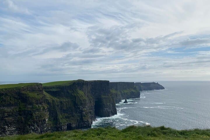 Private Day Tour: Dublin to Cliffs of Moher and Galway