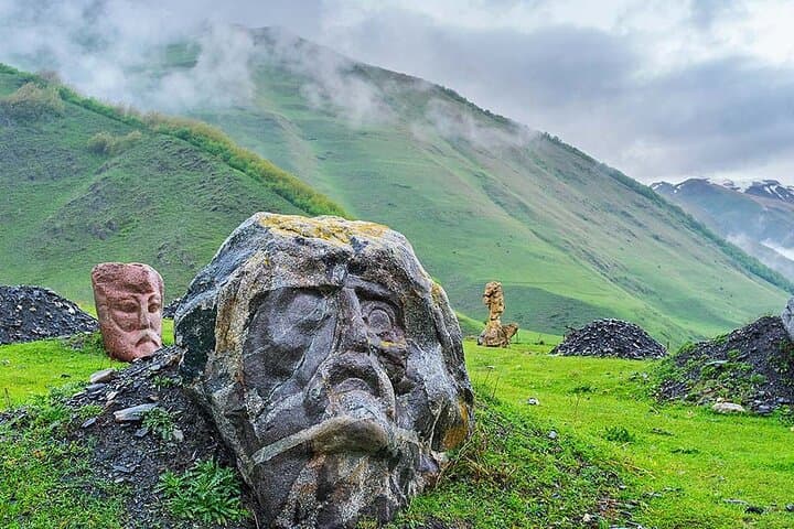 Three-Day Georgian Military Highway: Kazbegi, Ananuri & Gudauri photo 4