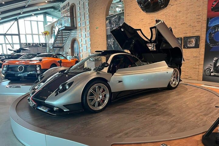From Venice to Italy's Motor Valley: Lamborghini, Pagani & Ferrari Day Trip photo 4