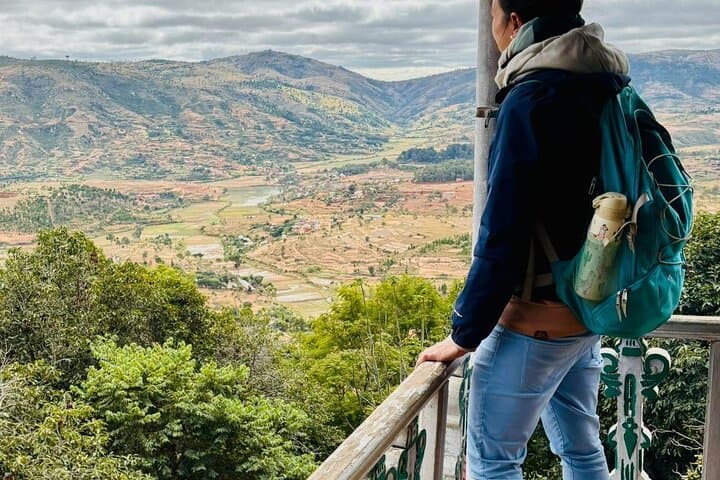 Madagascar Classic 10-Day Adventure: Indri, Isalo Canyons & Ifaty Lagoon photo 2
