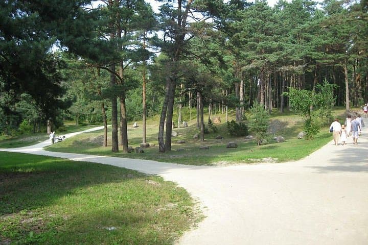 Klaipėda & Palanga Day Trip from Cruise Terminal — Botanical Park, Pier & Castle Tunnels photo 3