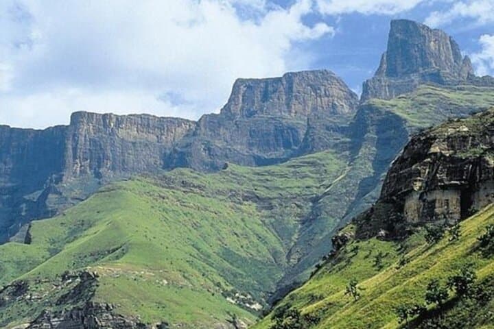 Half-Day Drakensberg Hike from Durban — uKhahlamba Peaks & Raptors photo 5