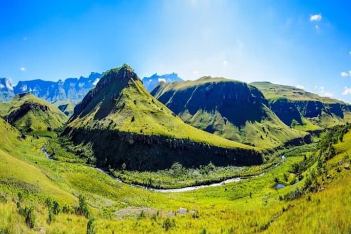 Half-Day Drakensberg Hike from Durban — uKhahlamba Peaks & Raptors photo 3