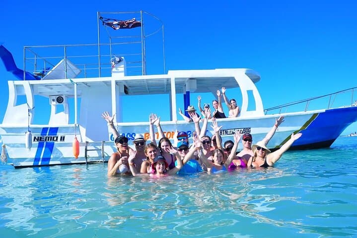 Glass-bottom boat and snorkel tour to Punta Cana's natural pool photo 4