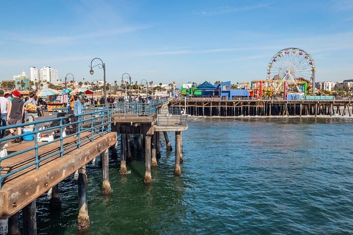 Explore LA's Iconic Landmarks: Hollywood, Beverly Hills and Santa Monica photo 6