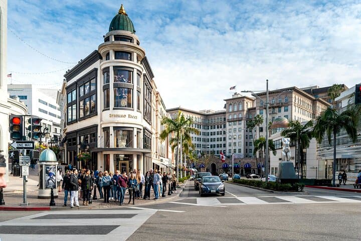 Explore LA's Iconic Landmarks: Hollywood, Beverly Hills and Santa Monica photo 3