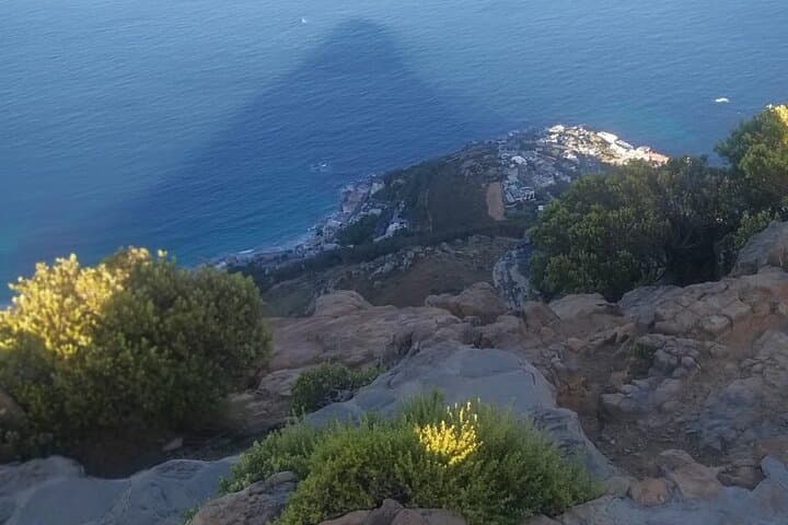 Lion's Head Sunrise Hike — Cape Town Central Tour with Hotel Pickup photo 3