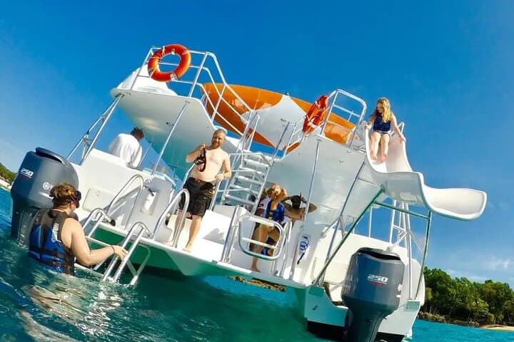 Puerto Plata Catamaran Party to Sosúa Bay — Snorkel, BBQ & Rum photo 2