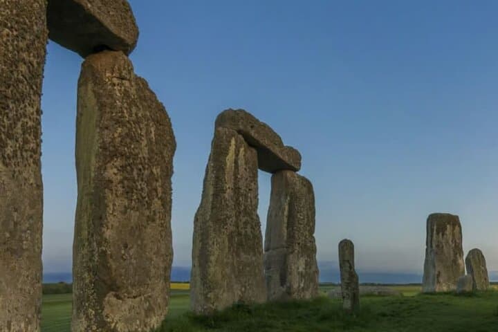 Stonehenge Day Trip from London: 6-Hour Van Tour with Entry Ticket photo 2