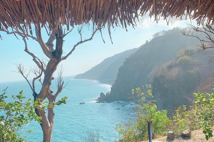 East Bali Hidden Gems: Private Day Tour from Seminyak to Virgin Beach with Lunch photo 4