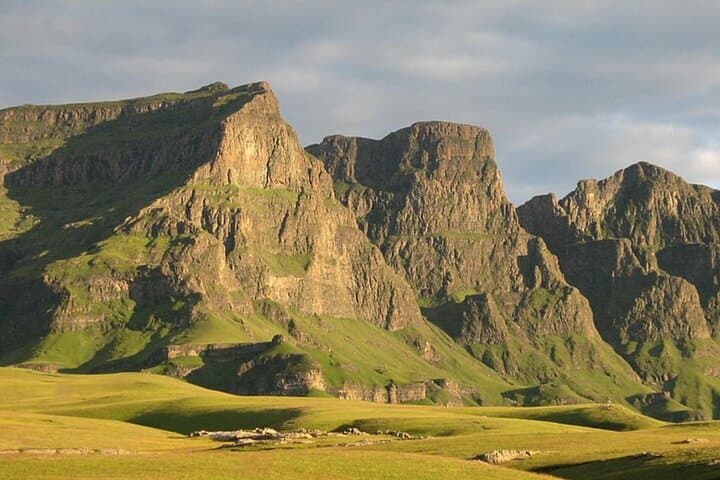 Half-Day Drakensberg Hike from Durban — uKhahlamba Peaks & Raptors photo 2
