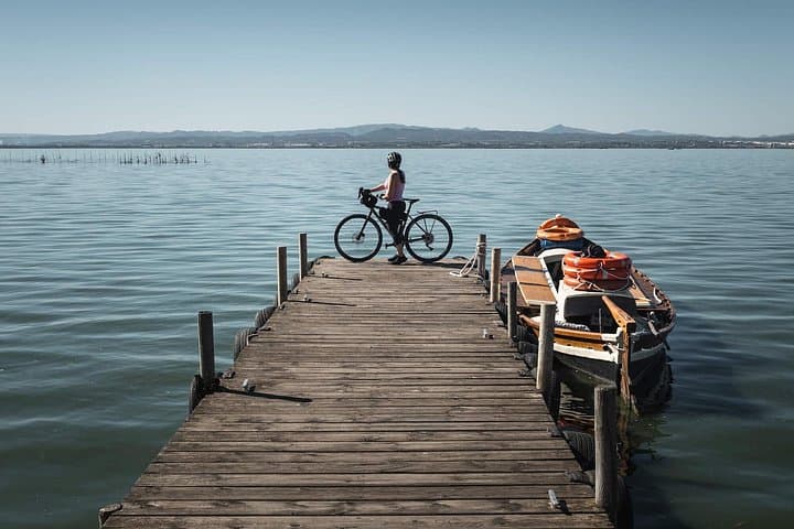 Valencia Road to La Albufera: Private Bike Tour to the Birthplace of Paella