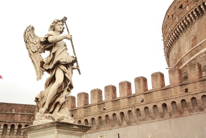 Castel Sant'Angelo Tour: Explore Rome's Fortress, Passetto di Borgo & Panoramic Terrace photo 5