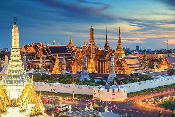 4-Day Bangkok Essentials: Grand Palace, River Canals & Floating Markets photo 4
